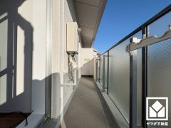 南向きバルコニーで陽当たり、風通し良好。たっぷりの洗濯物も気持ちよく乾きます。