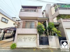 落ち着いた色合いと品のあるデザイン。帰るたびに安心感を感じられる佇まい。