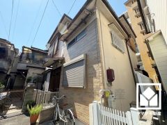 落ち着いた色合いと品のあるデザイン。帰るたびに安心感を感じられる佇まい。