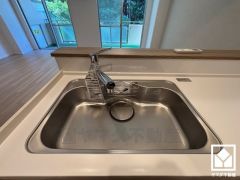 清潔感あふれるシンクで、毎日を気持ちよくスタート。