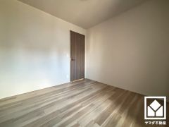 約6帖の洋室です。全居室フローリングでお掃除ラクラク。
