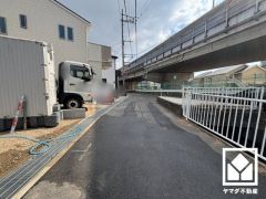 広々17帖のLDKが魅力。家族全員がリラックスできる、ゆったりとした快適リビングで温かい団らんの時間を。