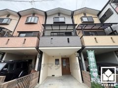 落ち着いた色合いと品のあるデザイン。帰るたびに安心感を感じられる佇まい。