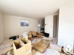 広々16.125帖のLDKが魅力。家族全員がリラックスできる、ゆったりとした快適リビングで温かい団らんの時間を。