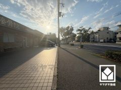 2025年7月18日フルリフォーム済の大変綺麗なお部屋です。空き物件につき、ご内覧可能となっております。お問合せお待ちしております。