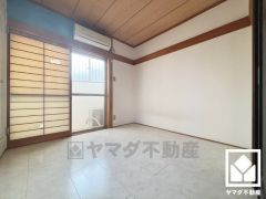 柔らかな光が差し込むお部屋で、快適で落ち着いた生活をお送りいただけます。