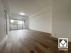 自然光を取り込む、開放感あふれる暮らし。隅々まで光が降り注ぎ、明るく心地の良い空間。