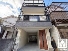 落ち着いた色合いと品のあるデザイン。帰るたびに安心感を感じられる佇まい。