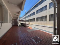 シンプルで飽きのこない設計が、暮らしに余白をもたらします。