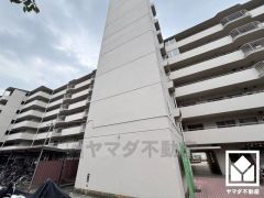 南向きバルコニーで陽当たり、風通し良好。広々としているため、お洗濯物をたっぷりと干す事ができます。