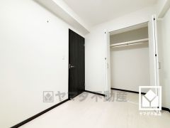 全居室フローリングでお掃除ラクラク。全居室収納もございますので、お部屋の広さを最大限に活用できます。