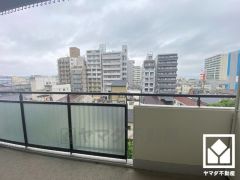 開放感あふれる眺望と利便性が融合した住まい──穏やかな毎日をここから。
