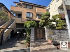 「業務スーパー名神尾浜店」、「ライフ尼崎大西店」まで徒歩10分など、お買い物施設が徒歩圏内に複数あり便利な住環境です。