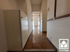 玄関にはシューズボックスを完備。家族の靴もしっかり収納できるので、玄関がいつも片付き、気持ちよくお客様を迎えられます。