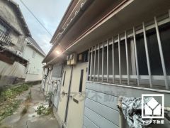 約53.24坪と広々とした敷地なので、居宅のほかバイク置き場やドッグラン、ガーデニングなども楽しめるお庭づくりが実現できます。