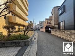 トイレは温水洗浄便座付きで、季節を問わずいつでも温かい便座をお使いいただけます。