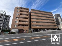 毎日の家事の負担を軽減でき、水道代の節約にもなる食器洗乾燥機付き。