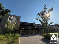 毎日の家事の負担を軽減でき、水道代の節約にもなる食器洗乾燥機付き。