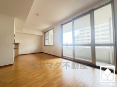 自然光を取り込む、開放感あふれる暮らし。隅々まで光が降り注ぎ、明るく心地の良い空間。