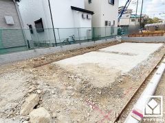 阪急電鉄今津線「甲東園」駅まで徒歩約23分の立地。毎日の通勤・通学だけでなく、休日のお出かけまで利便性に優れています。