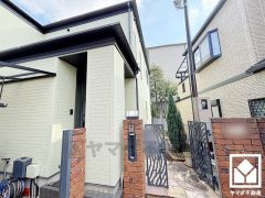 温水洗浄便座付きで、季節を問わずいつでも温かい便座をお使いいただけます。