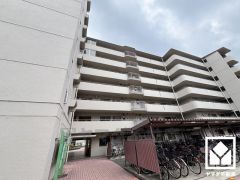 シンプルで飽きのこない設計が、暮らしに余白をもたらします。