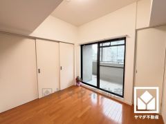 全居室に窓がございます。明るい陽光がたっぷり差し込む心地よい生活空間です。