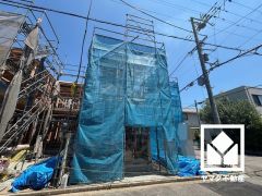 駐車スペースを並列2台分確保、来客時にも便利です。
