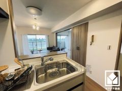 清潔感あふれるシンクで、毎日を気持ちよくスタート。