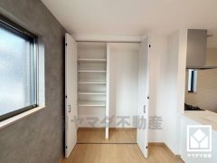 穏やかな暮らしを支える、豊かな収納。