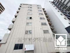 シンプルで飽きのこない設計が、暮らしに余白をもたらします。