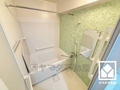 1日の疲れを癒す浴室でゆったりリフレッシュ。