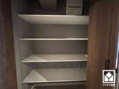 廊下にも物入があり、住空間を広々お使いいただけます。