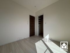 全居室にウォークインクローゼットがございますので、お部屋の広さを最大限に活用できます。