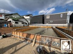 阪急電鉄今津線「甲東園」駅まで徒歩約23分の立地。毎日の通勤・通学だけでなく、休日のお出かけまで利便性に優れています。