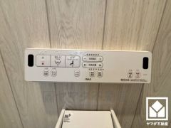 温水洗浄便座付きで、季節を問わずいつでも温かい便座をお使いいただけます。