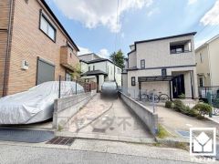 リビングや階段下、廊下にも収納が多数あり、住空間を広々お使いいただけます。