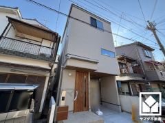 洗練されたデザインと堅牢な造り。美しさと安心を兼ね備えた、心地よい住まい。