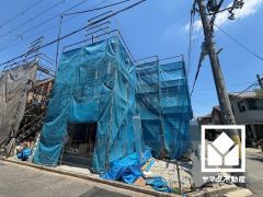 閑静な住宅街にあり、静かな環境で落ち着いた生活をお送りいただけます。