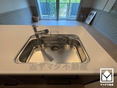 清潔感あふれるシンクで、毎日を気持ちよくスタート。