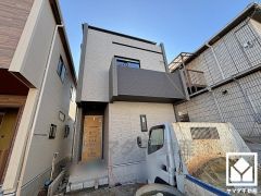 「ディスカウントドラッグコスモス南武庫之荘店」まで徒歩3分、「ローソン尼崎水堂町店」まで徒歩6分、「フレンドマート尼崎水堂店」まで徒歩7分など、お買い物施設が徒歩圏内に複数あり便利な住環境です。