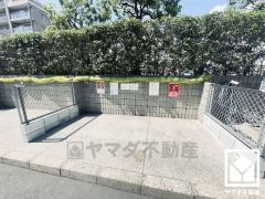 清潔なゴミ出し場で気持ち良くお使い頂けます。
