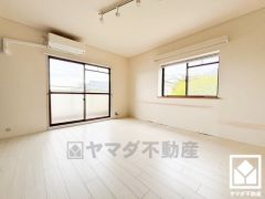 自然光を取り込む、開放感あふれる暮らし。隅々まで光が降り注ぎ、明るく心地の良い空間。