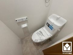 トイレが1階と2階にあるので、朝の忙しい時間にも混雑せず快適です。