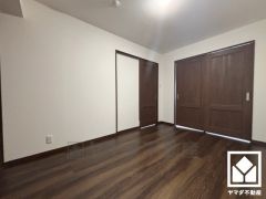 全居室フローリングでお掃除ラクラク。全居室収納もございますので、お部屋の広さを最大限に活用できます。