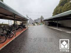 南東向き・北西向きの両面バルコニーで陽当たり、風通し良好。バルコニーが2か所ございますので、お洗濯物をたっぷりと干す事ができます。