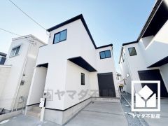 開発分譲地ですので区画の整った街並みです。同じ時期に生活をスタートするご家族が多いため、困ったときにも心強いですね。