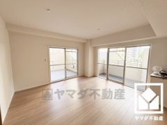 明るい光の差し込むLDKはゆったりとした家族団欒の場に。