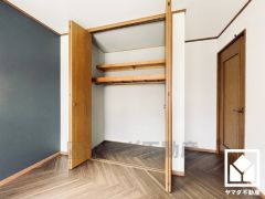 収納付きなので、スッキリとした空間を維持できます。