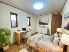 実写真と間取り図からCG再現した「空室リフォームイメージ」に家具などをCG合成しており、実際と異なります。